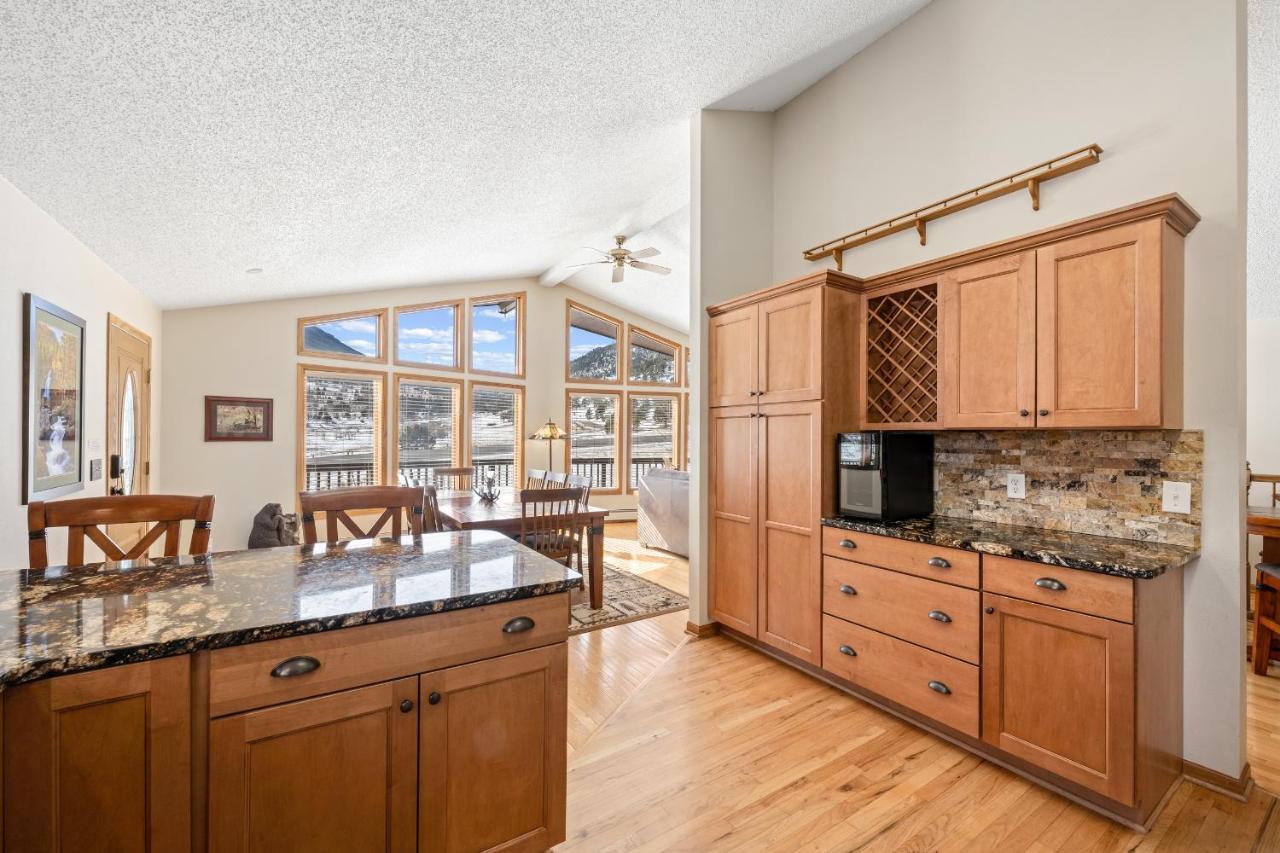 Lily Mountain Lodge - Amazing Mountains Views, Private Hot Tub, Great Location Estes Park Kültér fotó